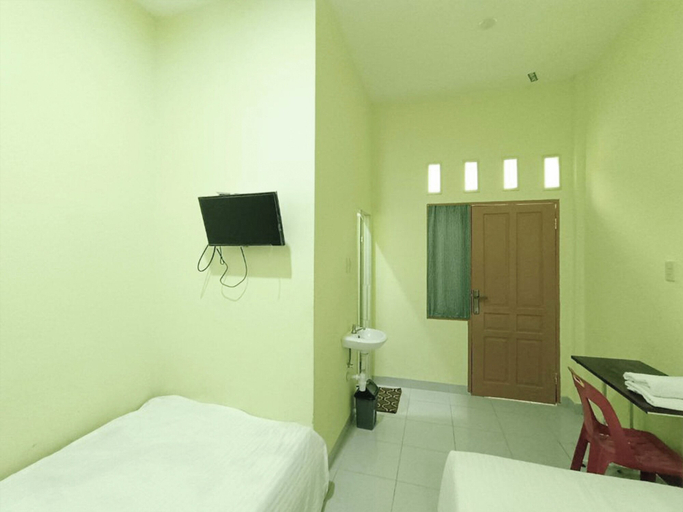 Bedroom 6