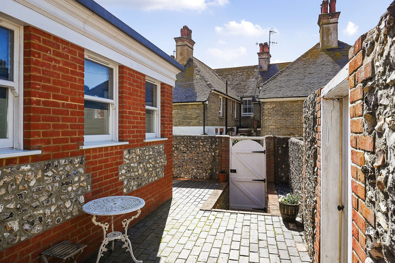 Room 4, Host Stay Blue Bolthole on Vicarage Lane, Brighton and Hove