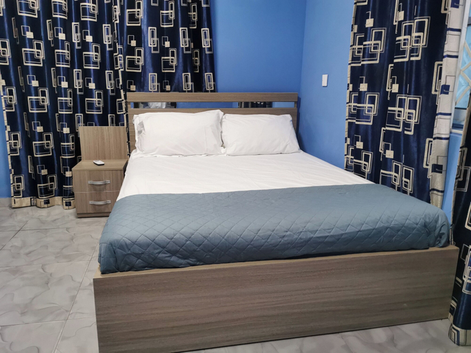 Room 5, Tropical Oasis in Accra - 2 Bedroom Apartment, Akwapim South