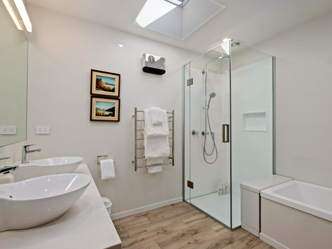 Bathroom 3, Stonehill Villa, Queenstown-Lakes