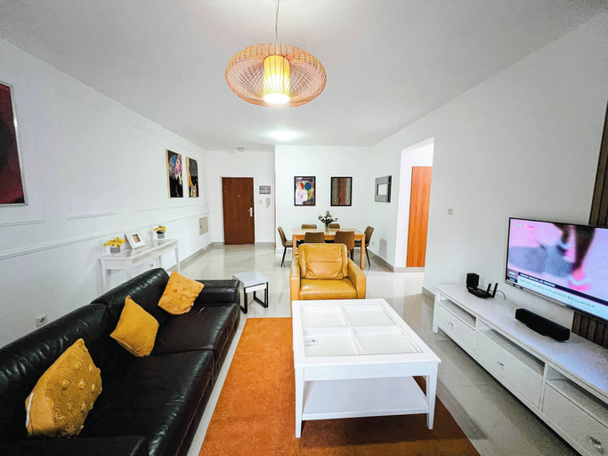 Living area 5, Beautiful 3-bed Apartment in Kilamba - Luanda, Viana