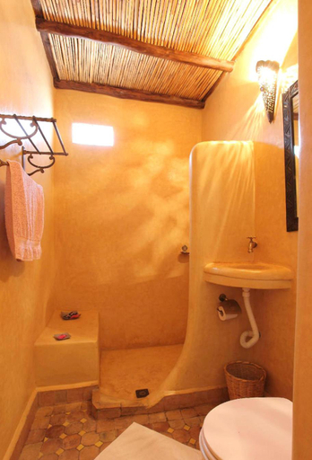 Bathroom 3, Dar Rio Oro Hotel