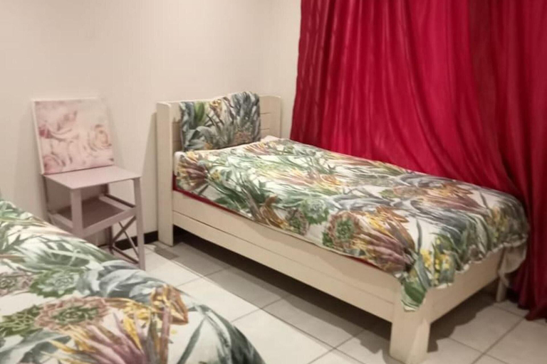 Room 2, Pool-bbq-3br-2baths-parking-safe-family-friendly, City of Johannesburg