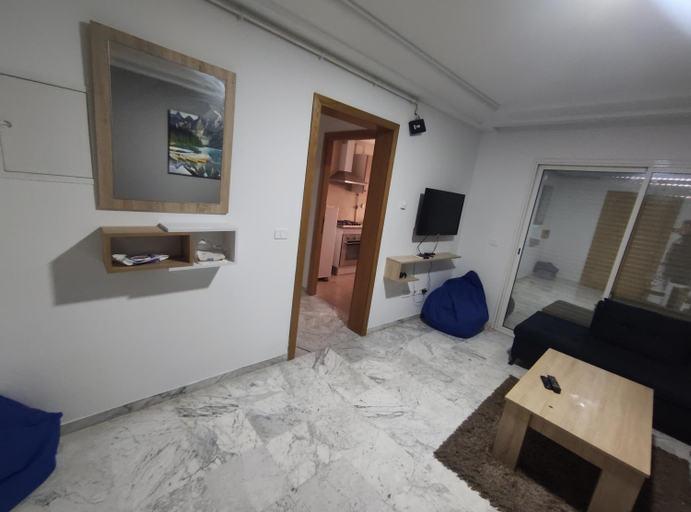 Others 5, Appartement lux jardin de Carthage, Bouhaira