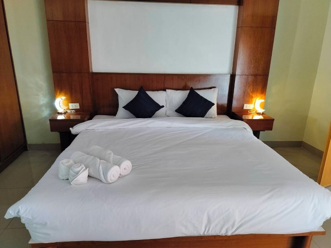 Bedroom 4, Royal Star Suites Pattaya, Pattaya