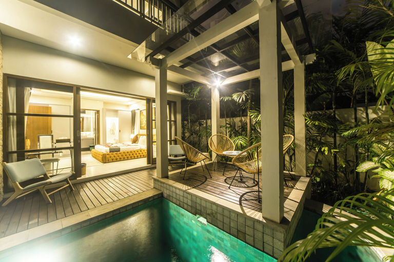 Swimming Pool 30