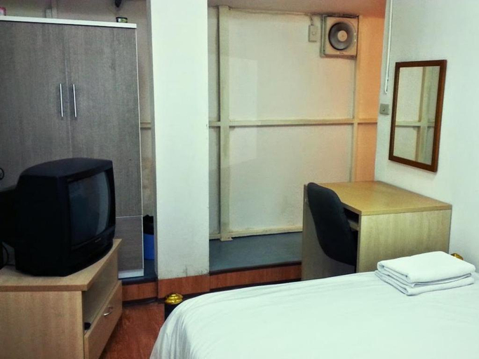 Bedroom 27