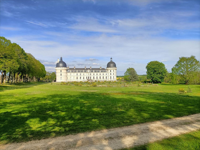 Others 2, VILLA ESPERANZA Chambre de plain-pied, independante, a 200 m du chateau de Valencay proche Zoo de Be, Indre