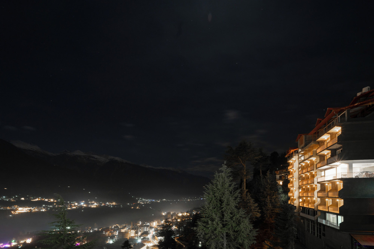 Exterior & Views 2, The Whitestone Inn & Suites Manali, Kullu
