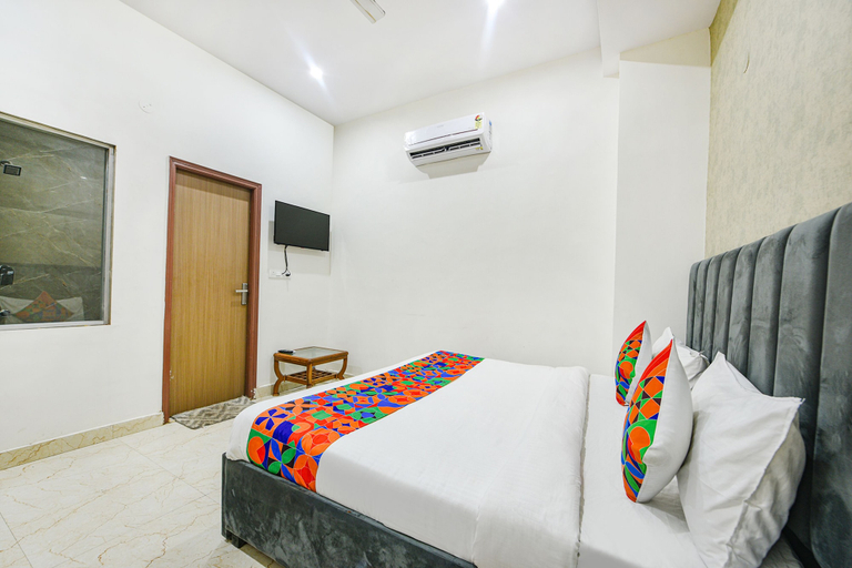 Bedroom 3, FabHotel Kavya Inn - Nr The Mall Of Faridabad, Faridabad