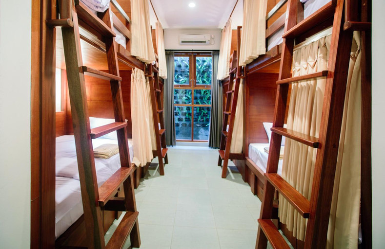 Others 4, Pudak Sari Unizou Hostel, Badung
