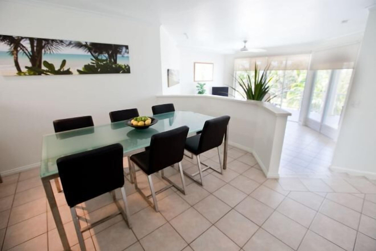 Others 4, Beaches Holiday Apartments - Official Onsite Reception & Check IN, Douglas