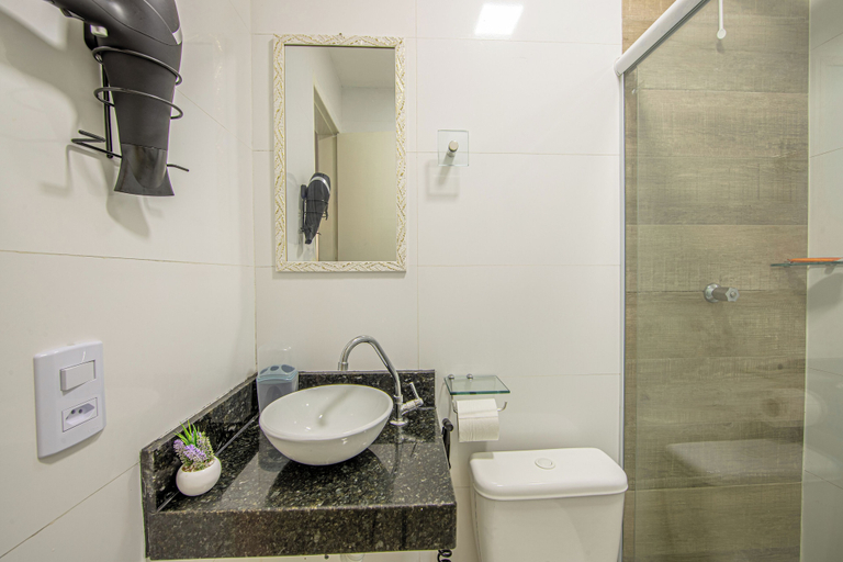 Bathroom 4, Aptos com Piscina e AC Brazilian Corner, Vila Velha