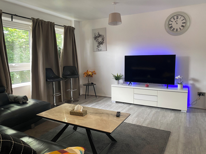 Others 5, Apartment - Sleeps 2 & Free Parking, Birmingham
