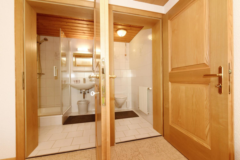 Bathroom, Haus Adlerhorst, Bregenz