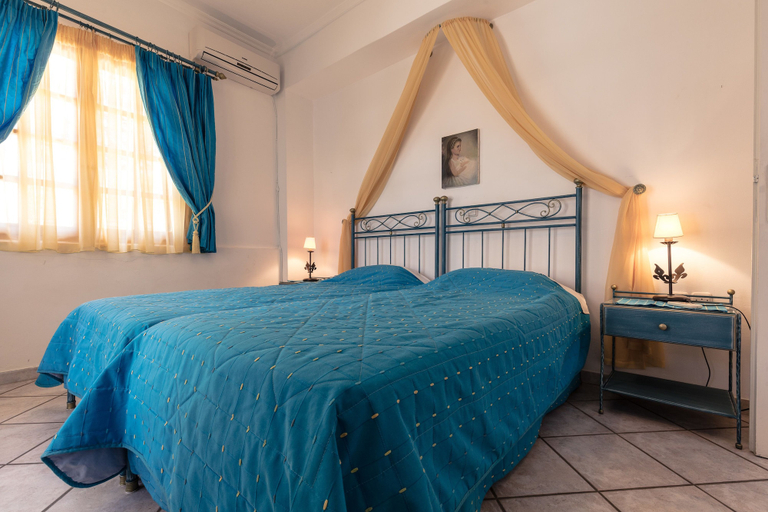 Bedroom 3, Hotel Yianna, Attica