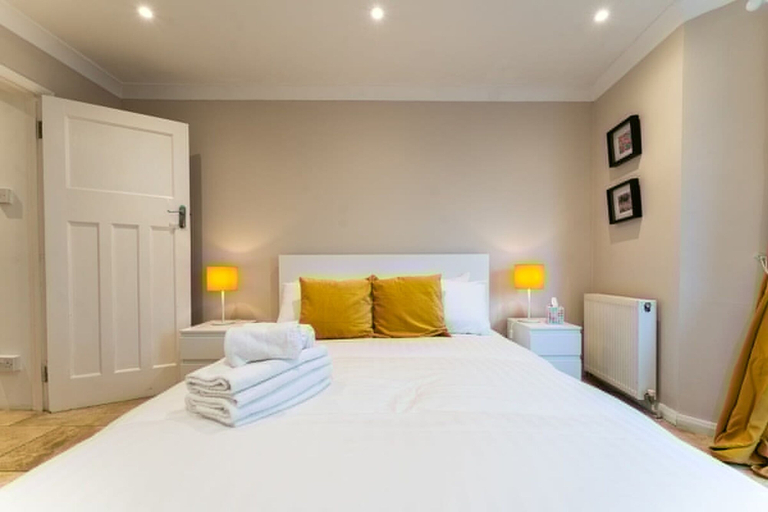 Room 2, Host Stay Seven Dials Apartment, Brighton and Hove