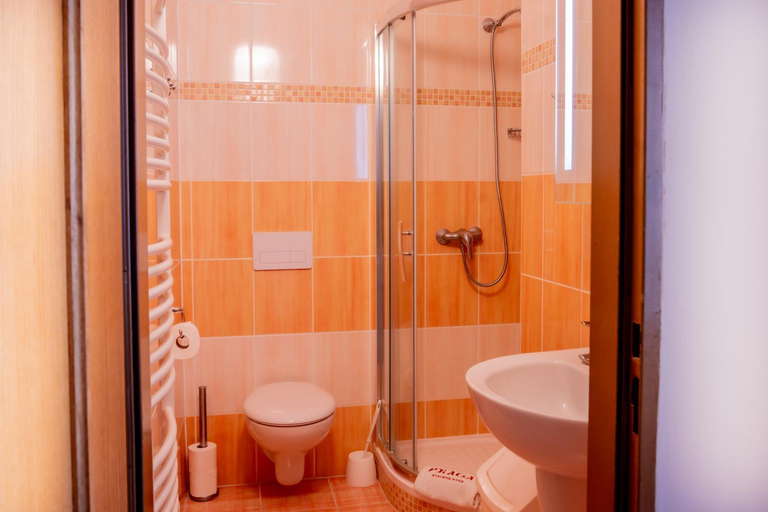 Bathroom 3, Hotel Praga, Karlovy Vary
