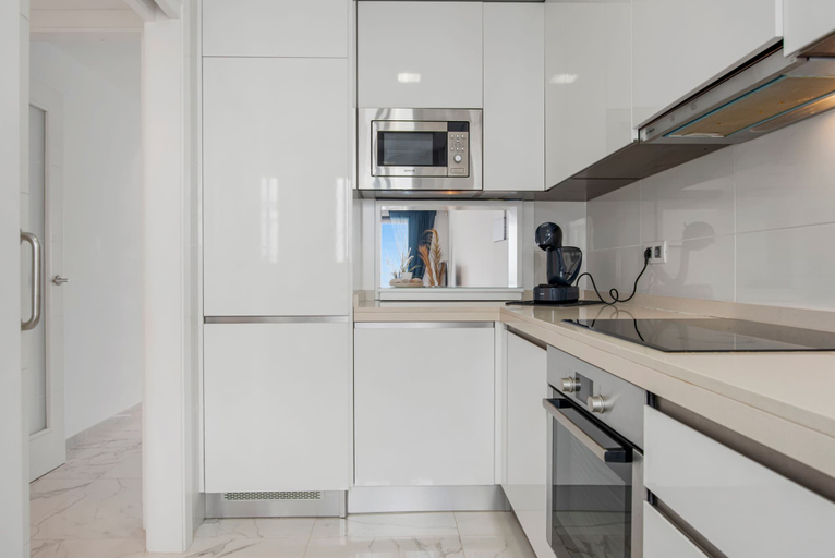 Room 2, Sea View Apartment in Casares del Mar - Ref M50, Málaga