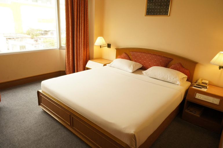 Bedroom 13
