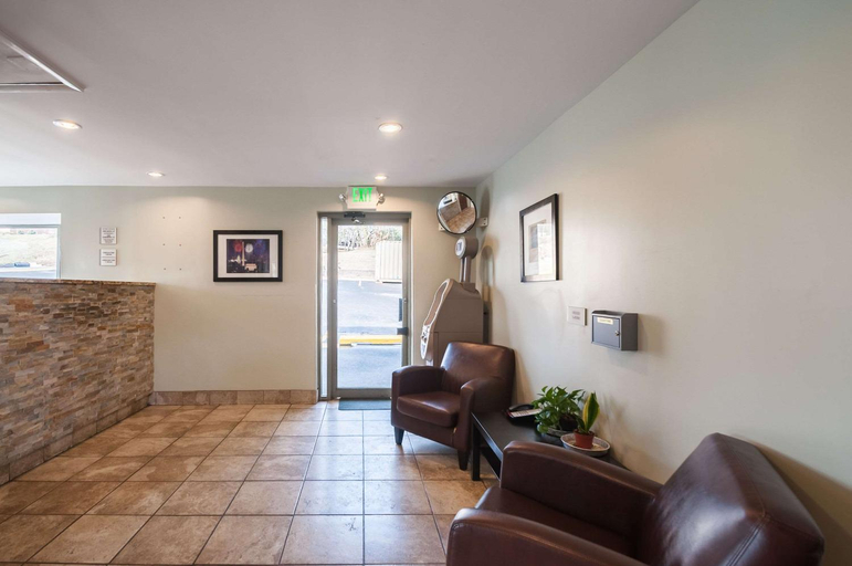 Public Area 2, Econo Lodge Elkridge near Arundel Mills, Howard