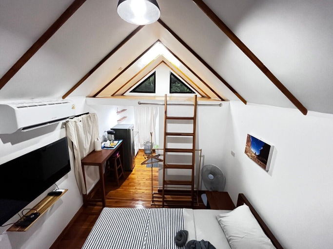Bedroom 8