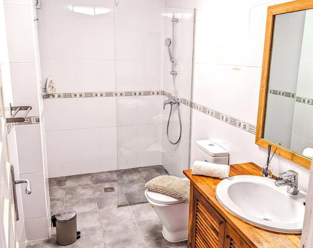 Bathroom 5, Panoramic views & pool. 4 mins to beach, Málaga