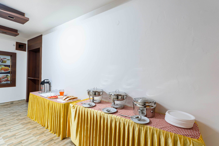 Food & Drinks 4, Treebo Regalia Comforts, 5 mins to Raja Seat Garden, Kodagu