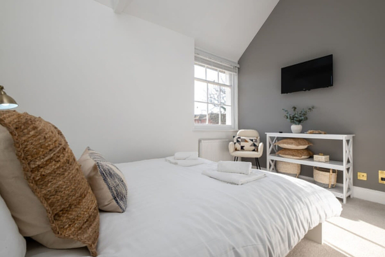 Room 2, Host Stay Olde Place Cottage, Brighton and Hove