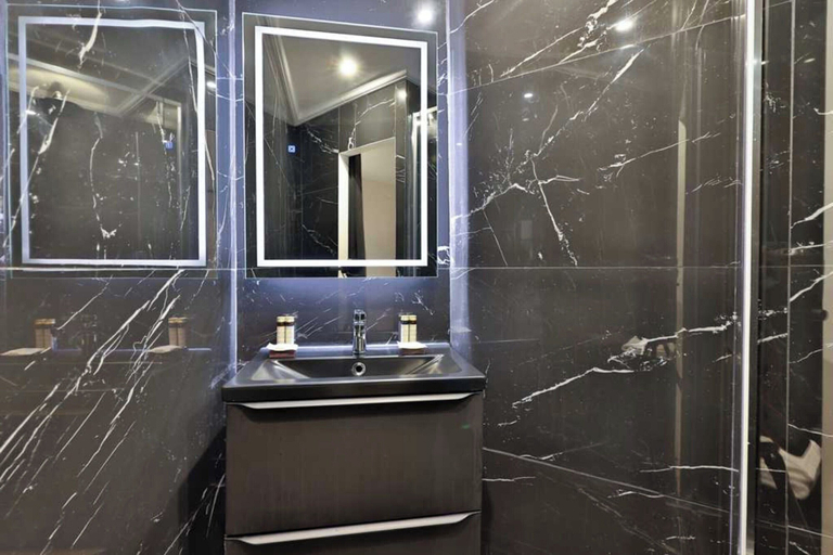 Bathroom, Elegant Stay Steps From Jardin du Luxembourg, Paris