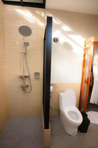 Bathroom 4, Phuzita Koh Larn - Phusita Koh Larn, Pattaya