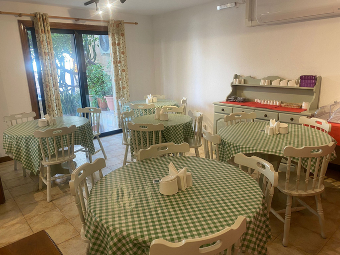 Food & Drinks 5, Green Grove Guest house