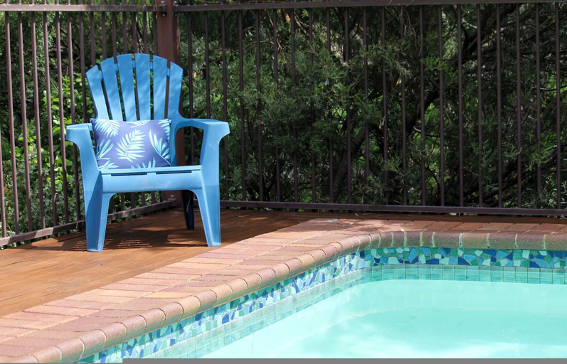 Room 5, Sandy Pool Shack - Pet Friendly, Adelaide