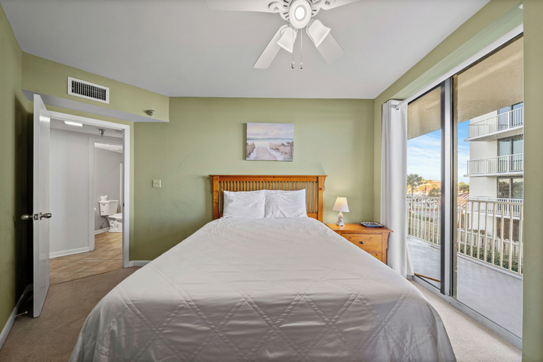 Bedroom 2, Bluewater 201, Baldwin