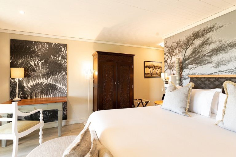 Bedroom 2, Rupurara Valley Lodge, Nyanga