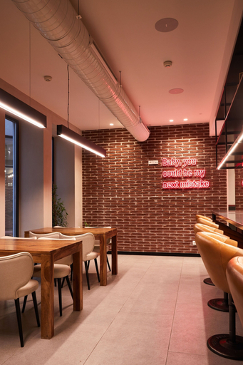 Food & Drinks 5, Latroupe Prado, Madrid