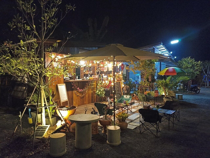 Food & Drinks 4, Monkey Cottage, Muang Phetchabun