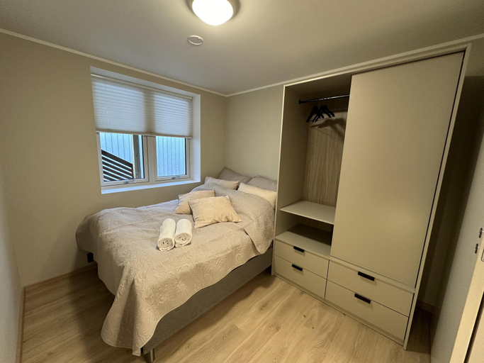 Bedroom 2, Boutique Style Apartment - Near the city Centre, Tromsø