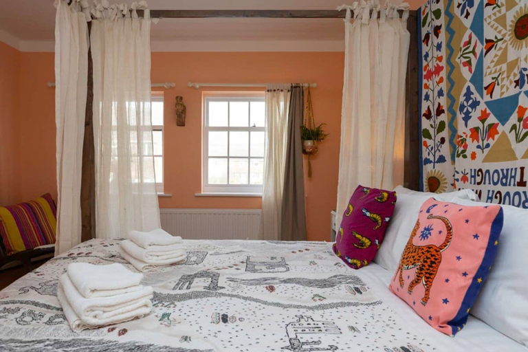 Room 5, Host Stay Blue Boho at Bristol Gardens, Brighton and Hove