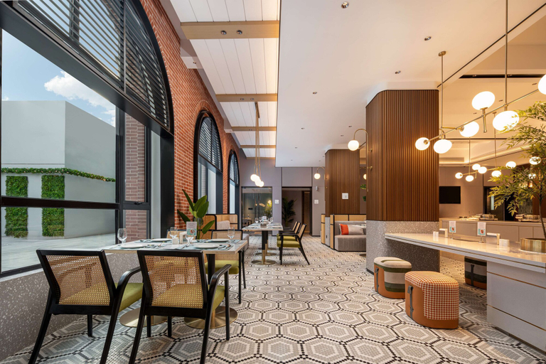 Food & Drinks 5, Hilton Garden Inn Shanghai Caoyang, Shanghai
