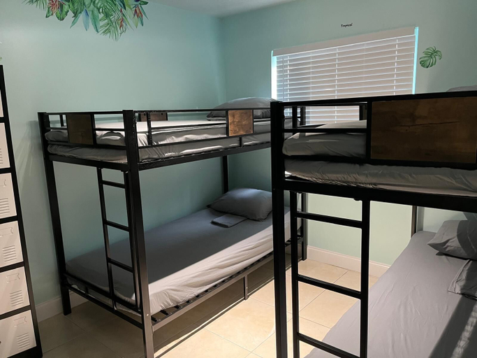 Bedroom 2, Art Gardens Wynwood, Miami-Dade