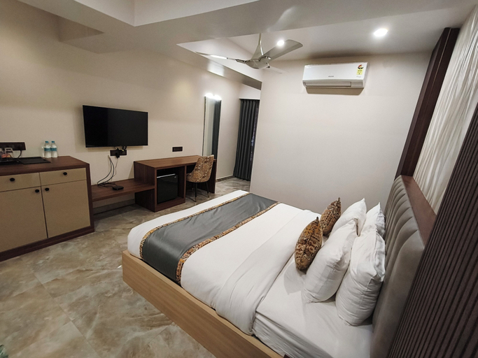 Bedroom 2, Light House Suites Hubballi, Dharwad