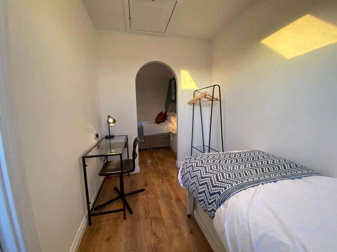Room 3, Host Stay Bluebell Close, Northamptonshire