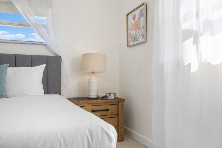 Bedroom 2, Sunset Inn - Hallandale Beach, Broward