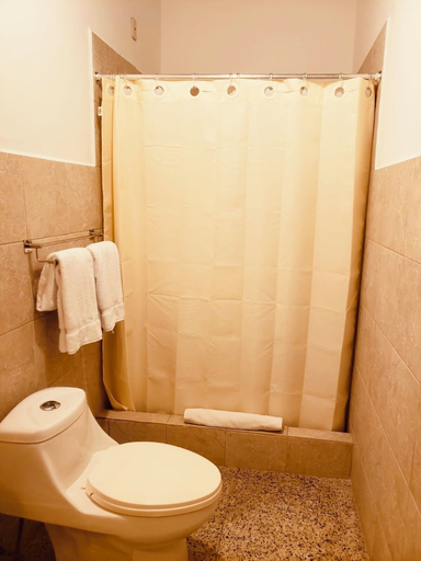 Bathroom 3, Luna Maya Boutique Hotel, Antigua Guatemala
