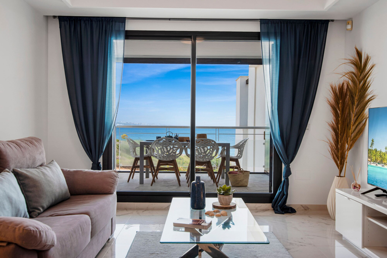 Room 5, Sea View Apartment in Casares del Mar - Ref M50, Málaga