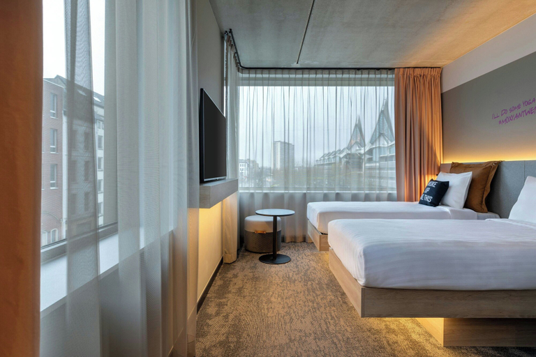 Bedroom 5, Moxy Antwerp, Antwerpen