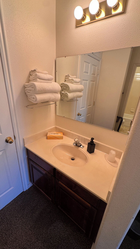 Bathroom, Temple View Lodge, Sanpete