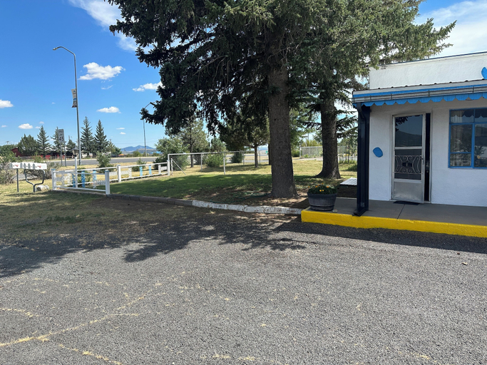 Exterior & Views 2, Maverick Motel and Glamp Ground, Colfax