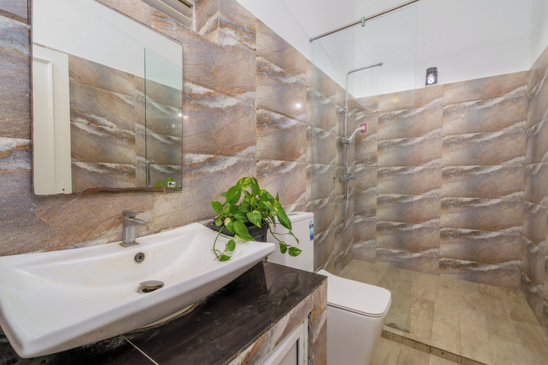 Bathroom 4, Amy's Haven, Kalutara